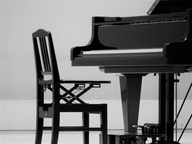 ピアノの椅子を置く位置